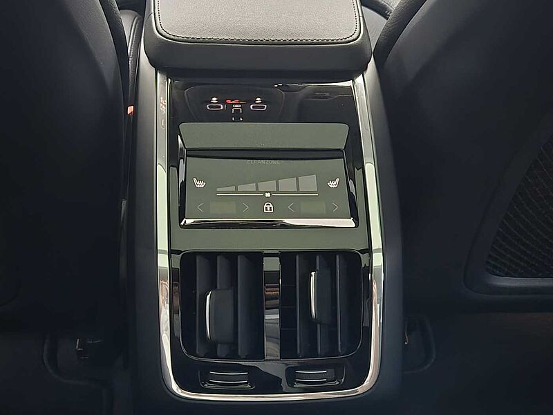 Volvo Plus, B5 마일드 하이브리드, 가솔린