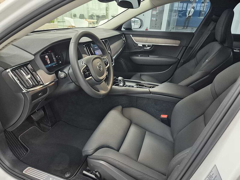 Volvo Plus, B5 마일드 하이브리드, 가솔린