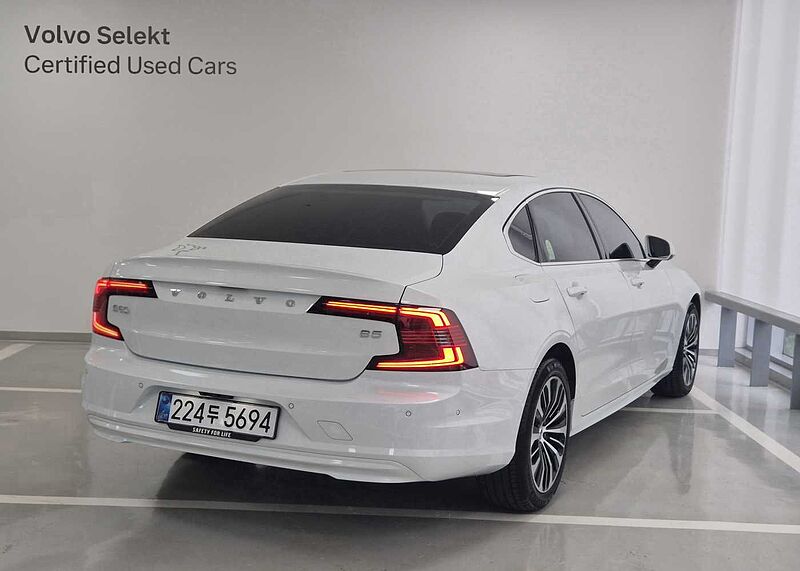 Volvo Plus, B5 마일드 하이브리드, 가솔린