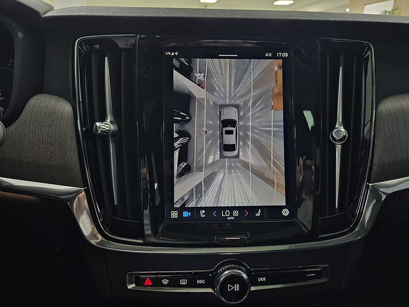 Volvo Plus, B5 마일드 하이브리드, 가솔린