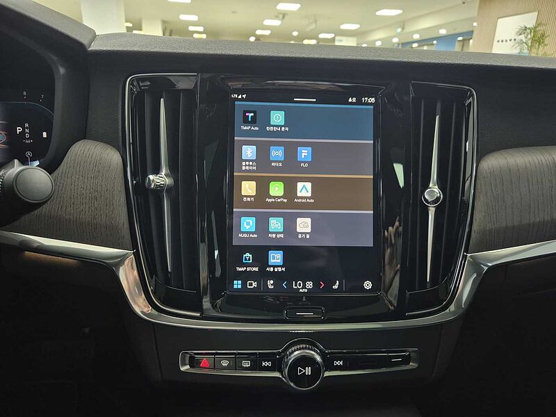 Volvo Plus, B5 마일드 하이브리드, 가솔린