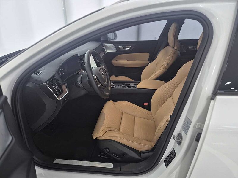 Volvo Ultra, B5 AWD 마일드 하이브리드, 가솔린, 브라이트