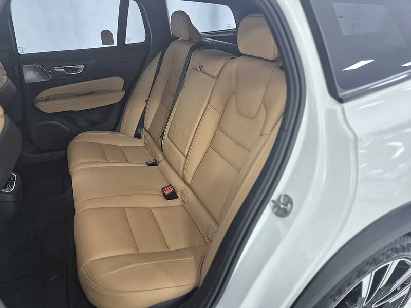 Volvo Ultra, B5 AWD 마일드 하이브리드, 가솔린, 브라이트