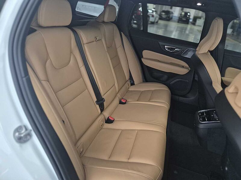 Volvo Ultra, B5 AWD 마일드 하이브리드, 가솔린, 브라이트