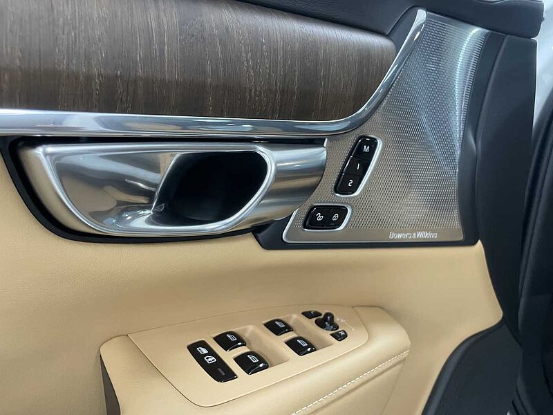 Volvo Ultra, B5 AWD 마일드 하이브리드, 가솔린, 브라이트