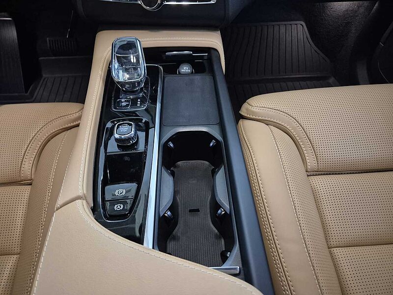 Volvo Ultimate, B6 AWD mild hybrid, 가솔린, Bright, 7 좌석