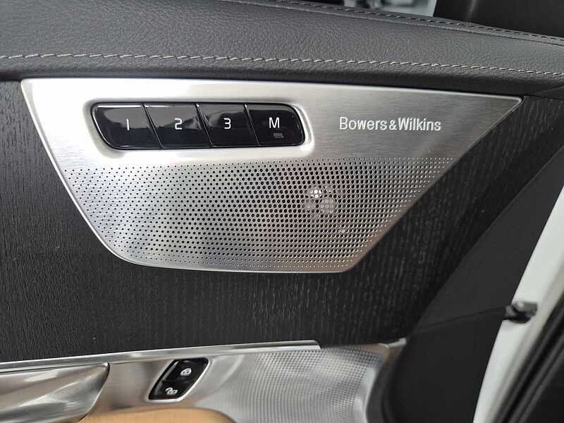 Volvo Ultimate, B6 AWD mild hybrid, 가솔린, Bright, 7 좌석