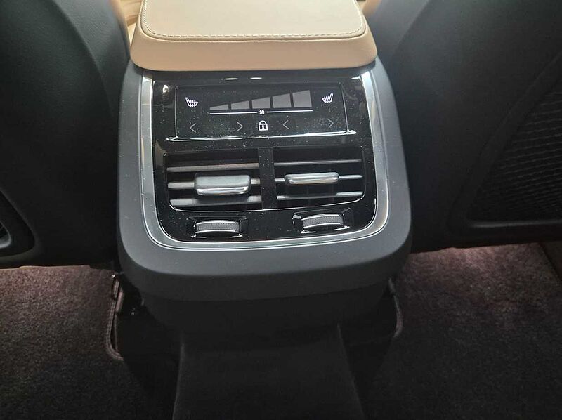 Volvo Ultimate, B6 AWD mild hybrid, 가솔린, Bright, 7 좌석