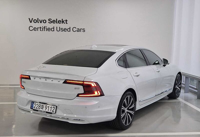 Volvo Ultimate, B5 마일드 하이브리드, 가솔린, 브라이트