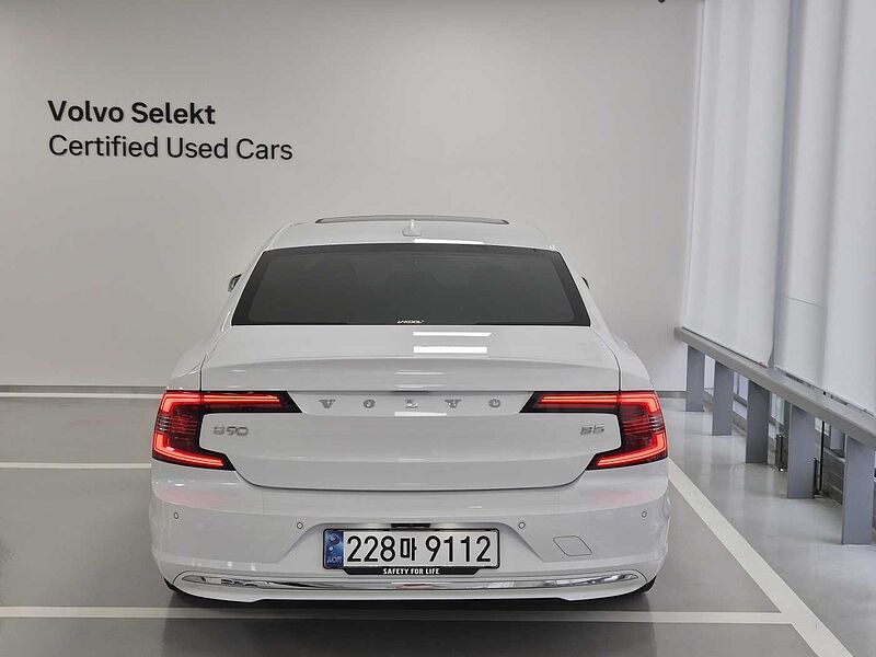 Volvo Ultimate, B5 마일드 하이브리드, 가솔린, 브라이트