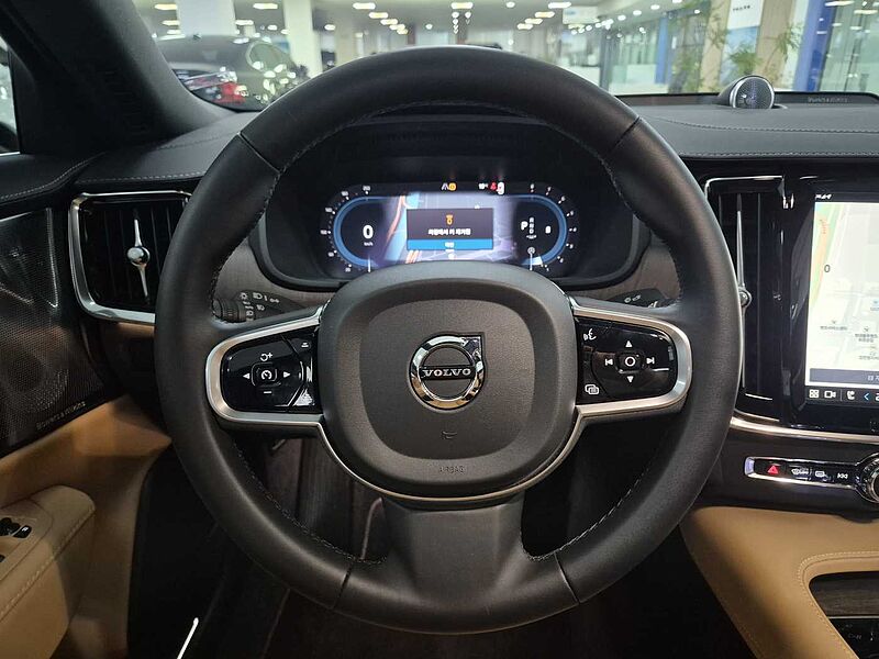 Volvo Ultimate, B5 마일드 하이브리드, 가솔린, 브라이트