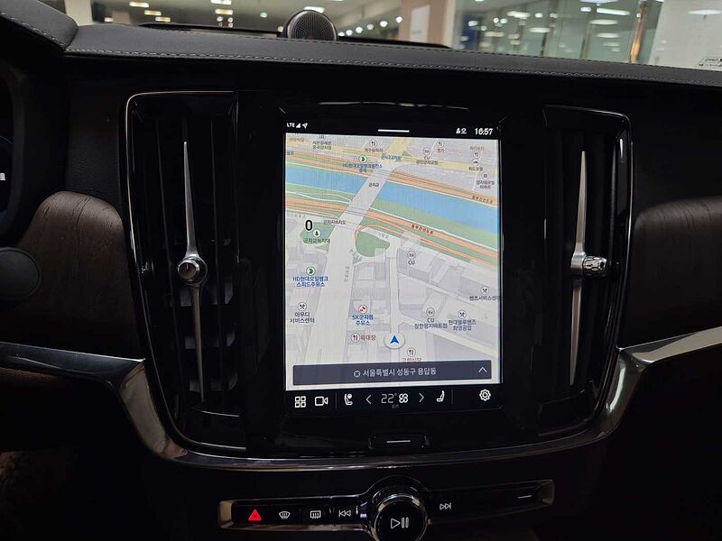 Volvo Ultimate, B5 마일드 하이브리드, 가솔린, 브라이트