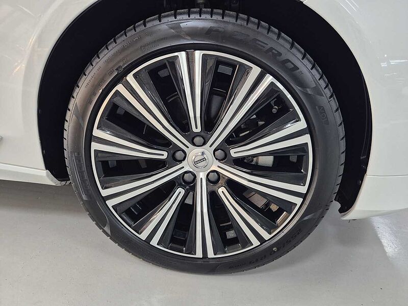 Volvo Ultimate, B5 마일드 하이브리드, 가솔린, 브라이트