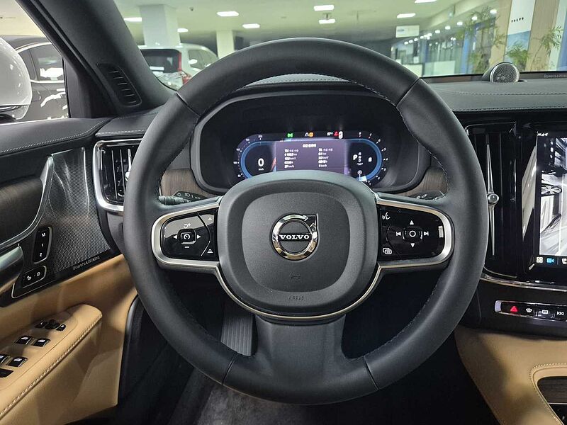 Volvo Ultimate, B5 마일드 하이브리드, 가솔린, 브라이트