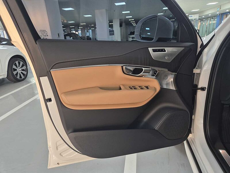 Volvo Ultra, T8 AWD 플러그-인 하이브리드, 전기/가솔린, 브라이트, 7 좌석