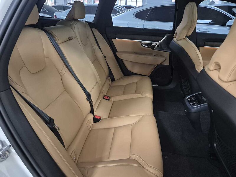 Volvo Ultra, B5 AWD 마일드 하이브리드, 가솔린, 브라이트