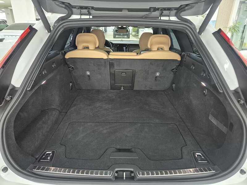 Volvo Ultra, B5 AWD 마일드 하이브리드, 가솔린, 브라이트