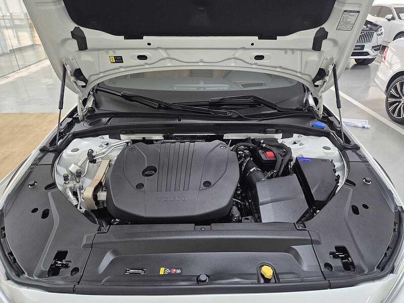 Volvo Ultra, B5 AWD 마일드 하이브리드, 가솔린, 브라이트