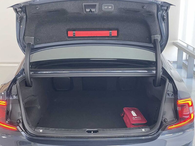 Volvo Ultimate, B5 마일드 하이브리드, 가솔린, 브라이트