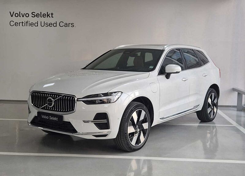 Volvo Ultra, T8 AWD 플러그-인 하이브리드, 전기/가솔린, 브라이트
