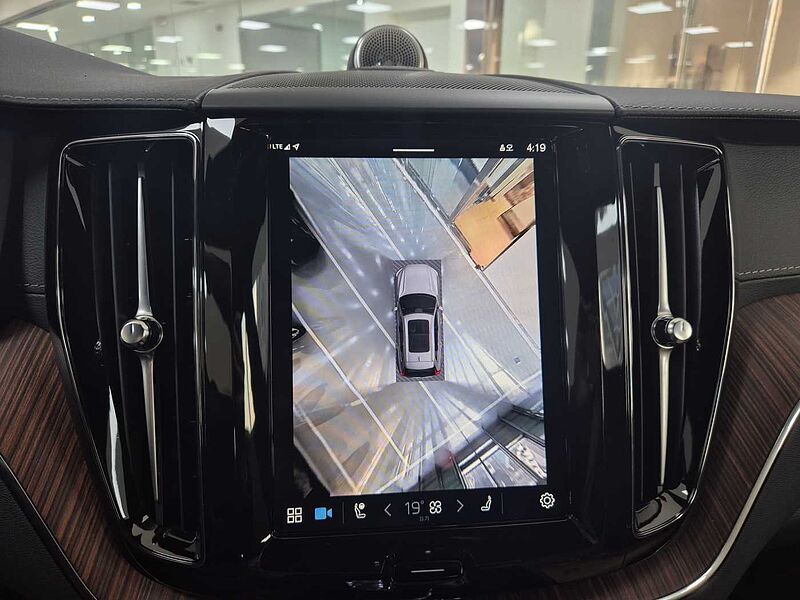 Volvo Ultra, T8 AWD 플러그-인 하이브리드, 전기/가솔린, 브라이트