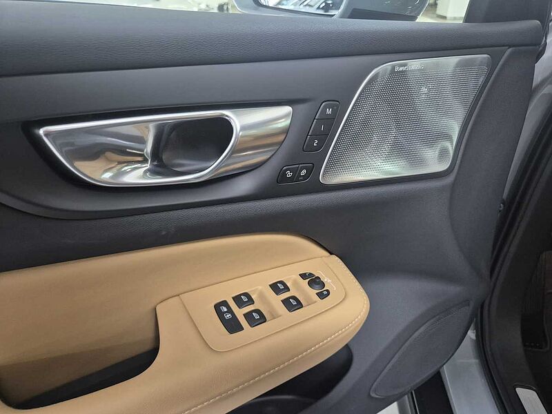 Volvo Ultra, B5 AWD 마일드 하이브리드, 가솔린, 브라이트