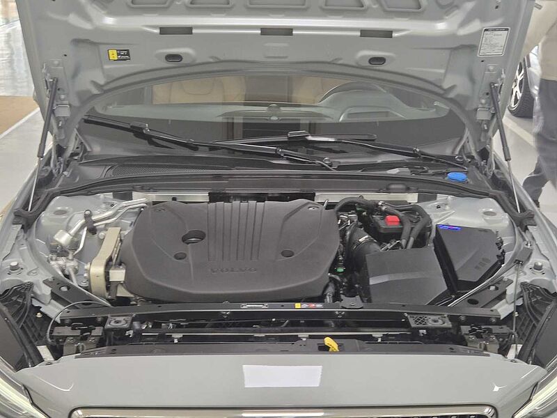 Volvo Ultra, B5 AWD 마일드 하이브리드, 가솔린, 브라이트