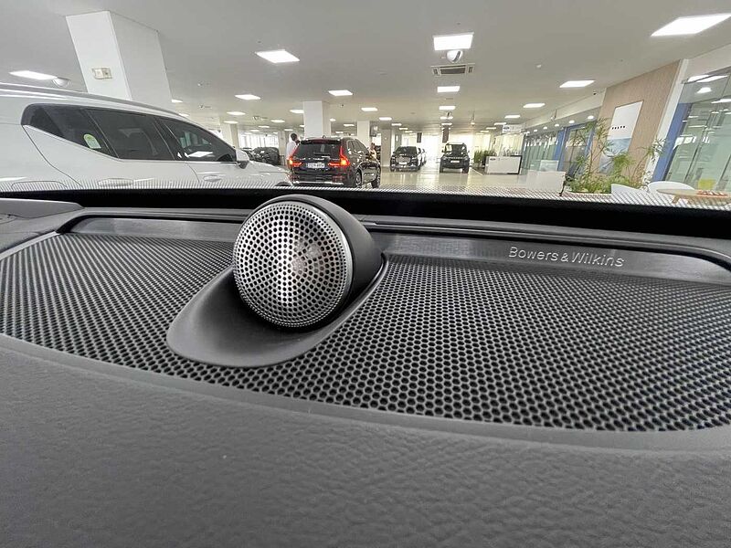 Volvo Recharge Ultimate, T8 AWD 플러그-인 하이브리드, 전기/가솔린, 브라이트, 7 좌석