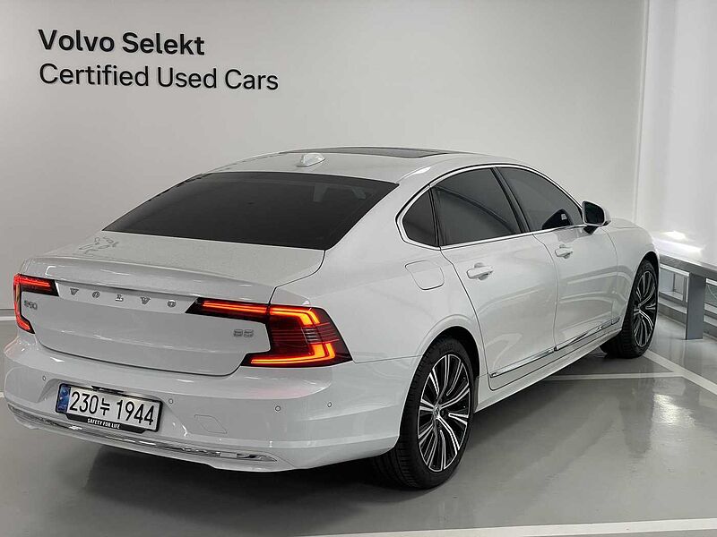 Volvo Ultimate, B5 마일드 하이브리드, 가솔린, 브라이트